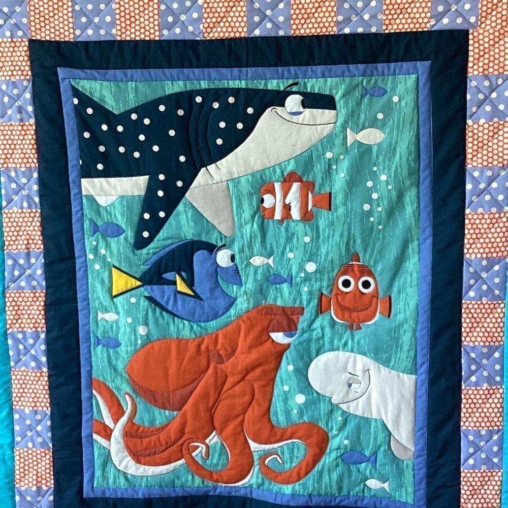 Ocean Adventure Fish Quilt - Picture 13 of 15